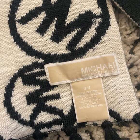 Michael Kors Branded Wool mix scarf. Long tassels - Picture 3 of 7